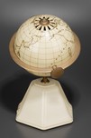 Ivory Plaskon Colonial ”New World” 158 Globe Radio - Loewy Design